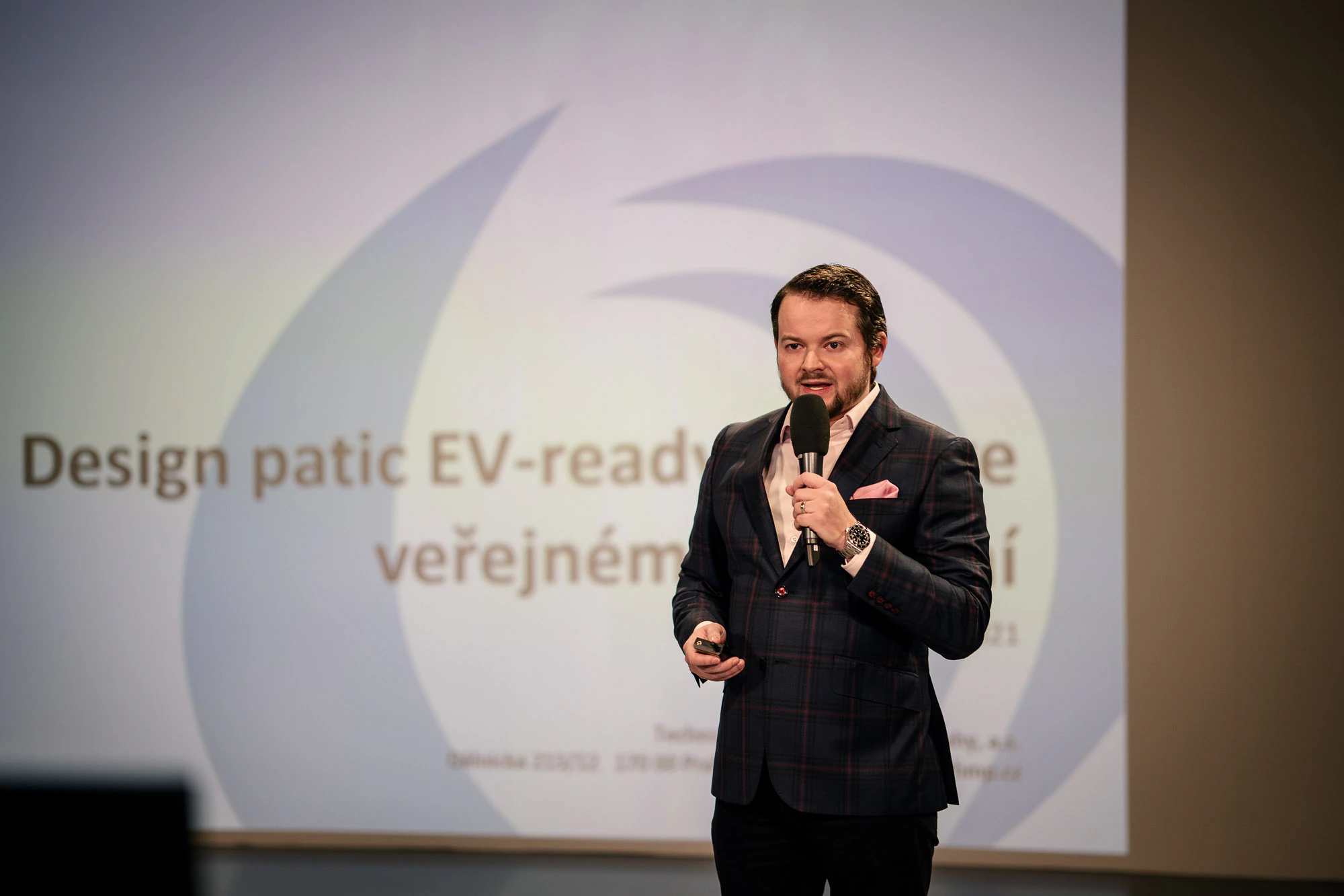Jsme partnerem Pražského inovačního maratonu